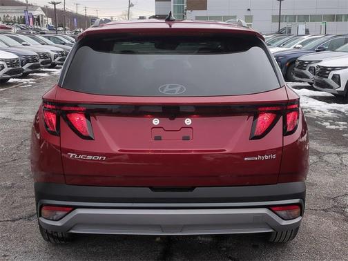 2026 Hyundai TUCSON Hybrid SEL