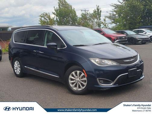 Jazz Blue Pearlcoat 2017 Chrysler Pacifica Touring-L