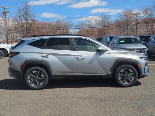 Shimmering Silver 2026 Hyundai TUCSON SEL