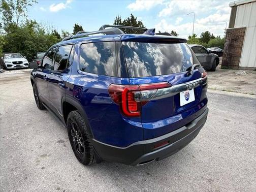 2023 GMC Acadia AWD AT4