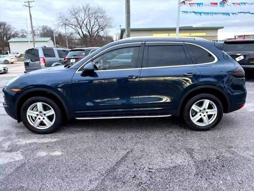 2014 Porsche Cayenne Platinum Edition