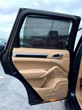 2014 Porsche Cayenne Platinum Edition