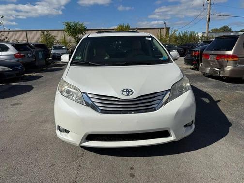 2014 Toyota Sienna Limited