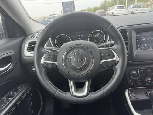 Billet Silver Metallic Clearcoat 2019 Jeep Compass Latitude