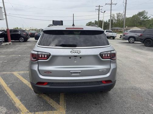 Billet Silver Metallic Clearcoat 2019 Jeep Compass Latitude