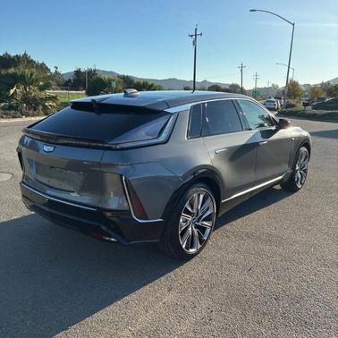 2023 Cadillac LYRIQ V