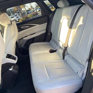 2023 Cadillac LYRIQ V