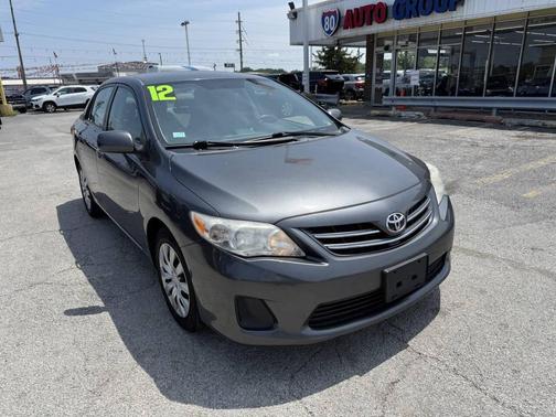 Gray 2013 Toyota Corolla LE
