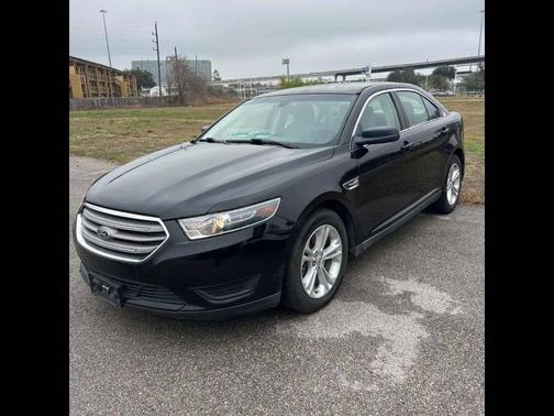 2018 Ford Taurus SE