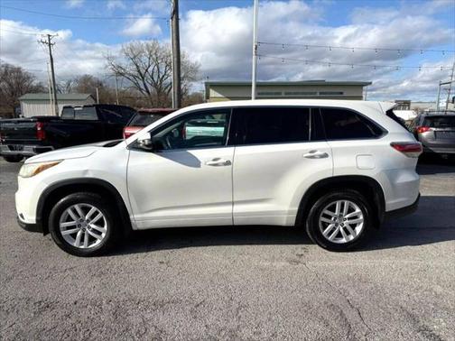 2015 Toyota Highlander LE