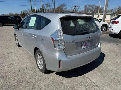 2012 Toyota Prius v Two