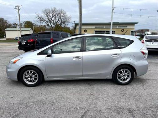 2012 Toyota Prius v Two