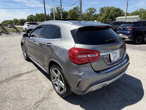 Gray 2015 Mercedes-Benz GLA-Class GLA 250