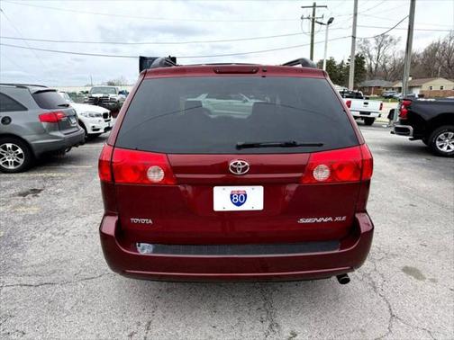2010 Toyota Sienna XLE