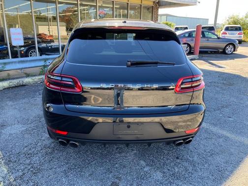 Black 2016 Porsche Macan Macan S