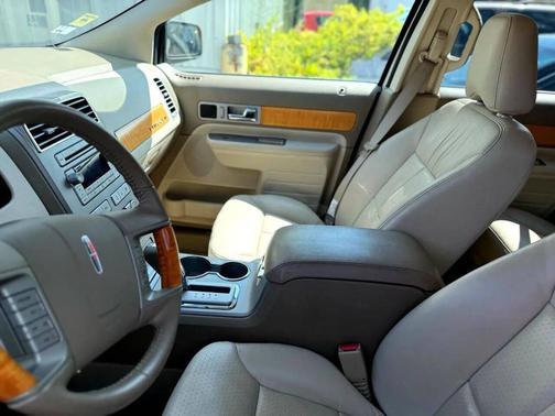 2007 Lincoln MKX Base