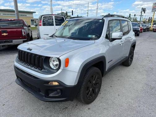Glacier Metallic 2017 Jeep Renegade Altitude