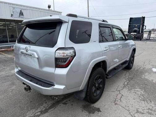 2019 Toyota 4Runner SR5 Sport Utility 4D