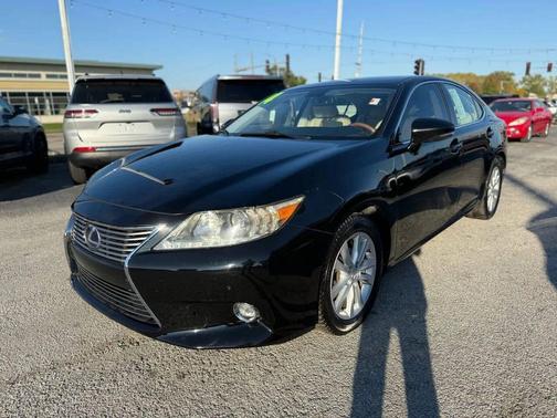 2014 Lexus ES 300h Base