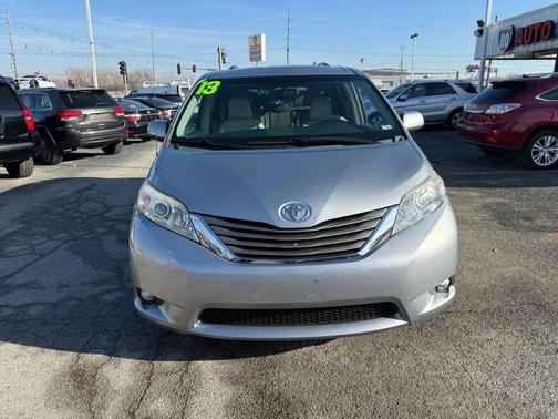 Silver Sky Metallic 2013 Toyota Sienna XLE