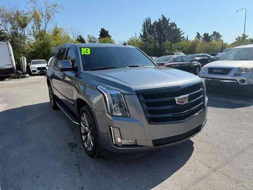 2019 Cadillac Escalade ESV Luxury