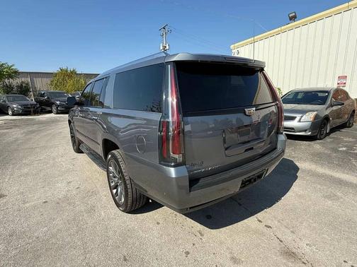 2019 Cadillac Escalade ESV Luxury