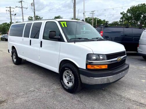 2017 Chevrolet Express 3500 LT