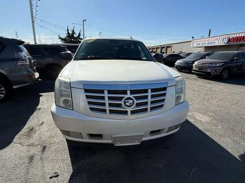 2007 Cadillac Escalade ESV Standard