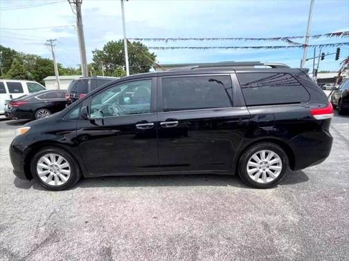 2014 Toyota Sienna XLE