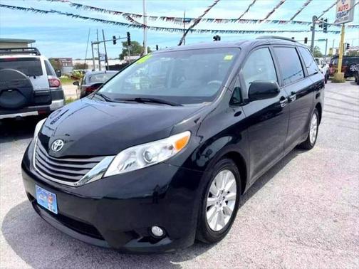 2014 Toyota Sienna XLE