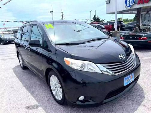 2014 Toyota Sienna XLE