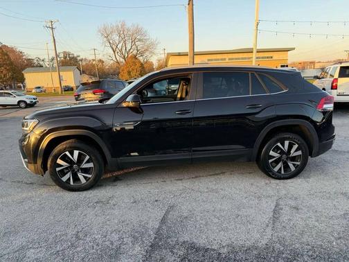 2020 Volkswagen Atlas Cross Sport 2.0T SE