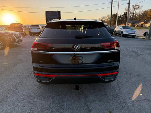 2020 Volkswagen Atlas Cross Sport 2.0T SE