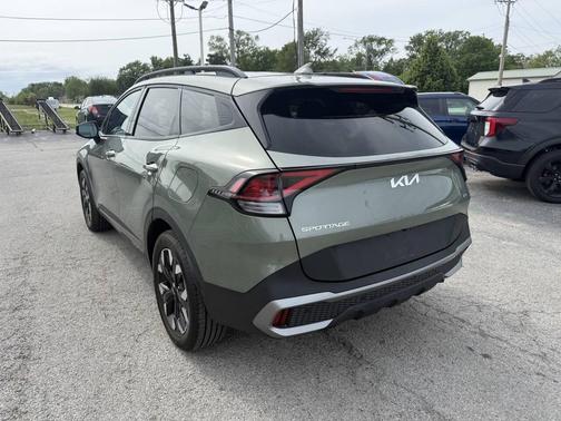 Jungle Green 2023 Kia Sportage X-Line