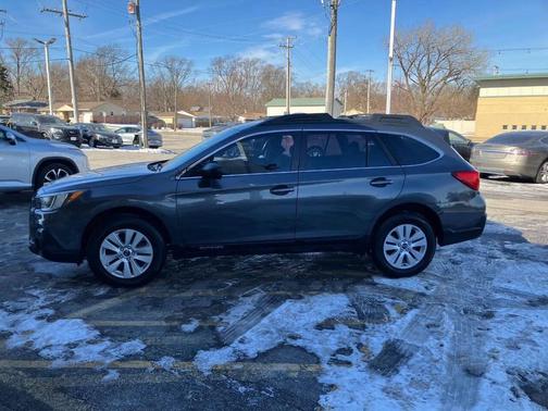 2018 Subaru Outback 2.5i