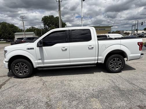 Oxford White 2017 Ford F-150 XLT