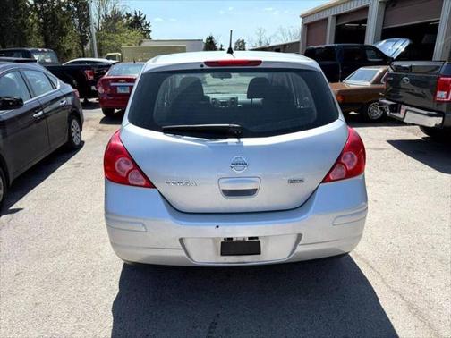 2012 Nissan Versa 1.8 S