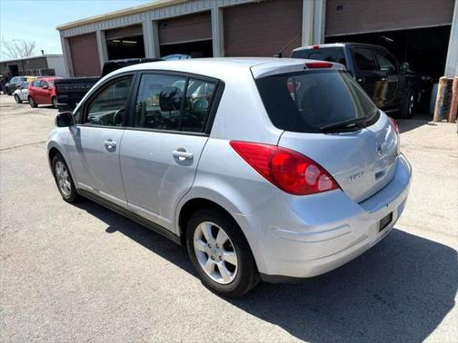 2012 Nissan Versa 1.8 S