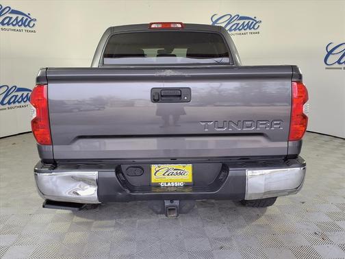 2018 Toyota Tundra SR5