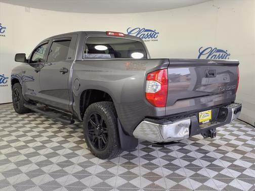 2018 Toyota Tundra SR5