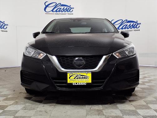 2020 Nissan Versa 1.6 SV