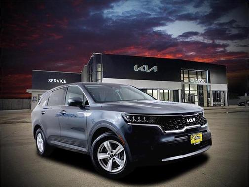 2023 Kia Sorento LX