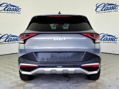 Silver 2023 Kia Sportage EX