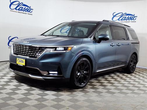 2023 Kia Carnival SX