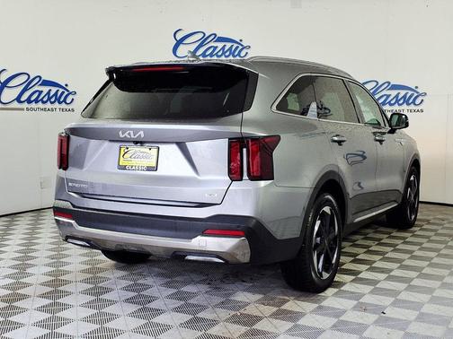 Steel Gray 2025 Kia Sorento Hybrid EX