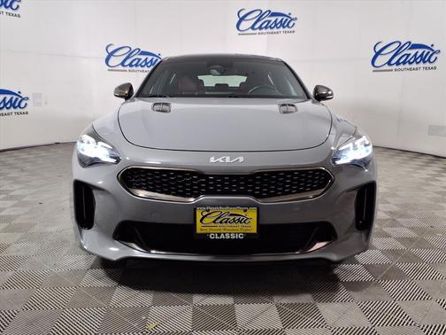 2022 Kia Stinger GT-Line