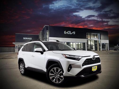 2024 Toyota RAV4 XLE Premium
