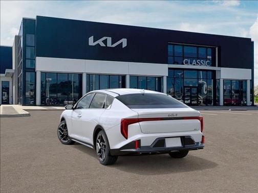 2025 Kia K4 GT-Line