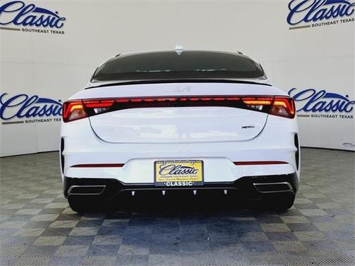 2024 Kia K5 GT-Line
