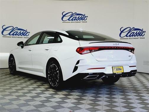 2024 Kia K5 GT-Line